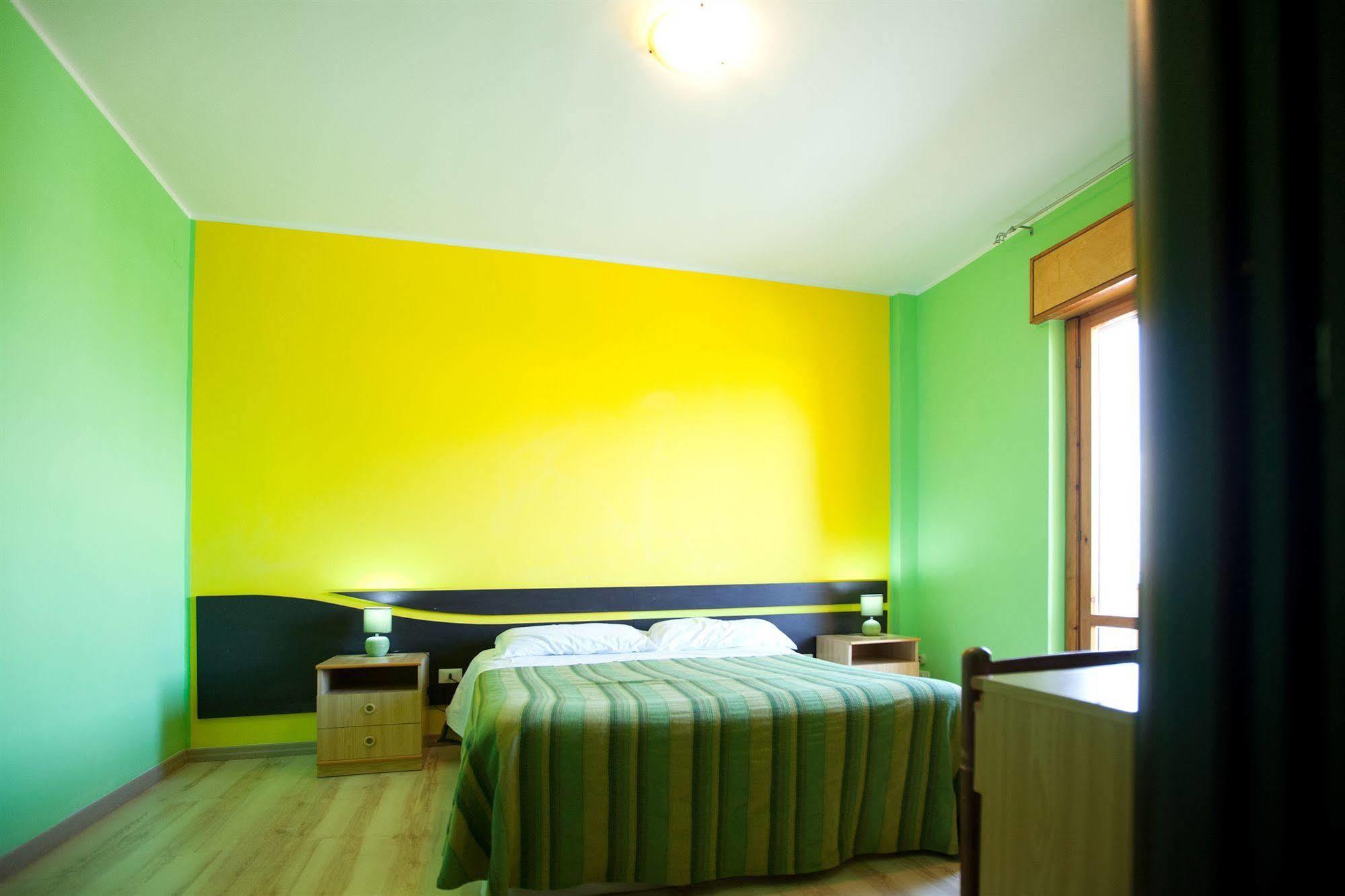 Hotel Cliche San Lucido Kültér fotó
