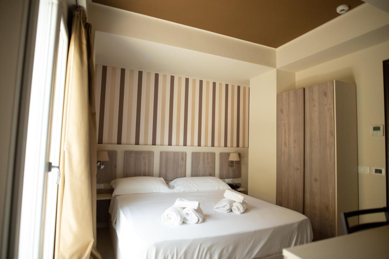 Hotel Cliche San Lucido Kültér fotó